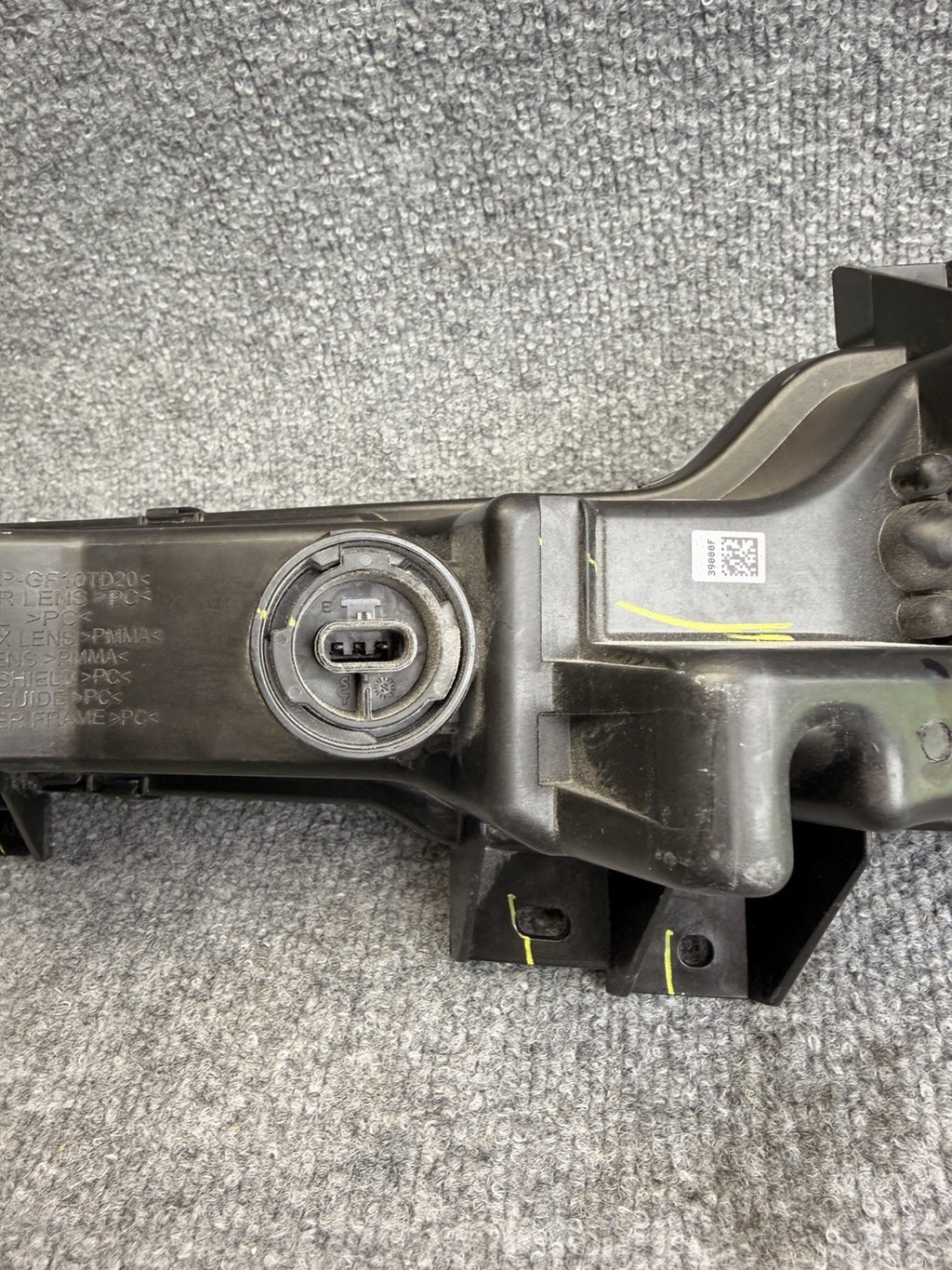2017-2020 Tesla Model 3/Y RH Passenger LED Fog Light 1077390-00-F OEM 2Pin