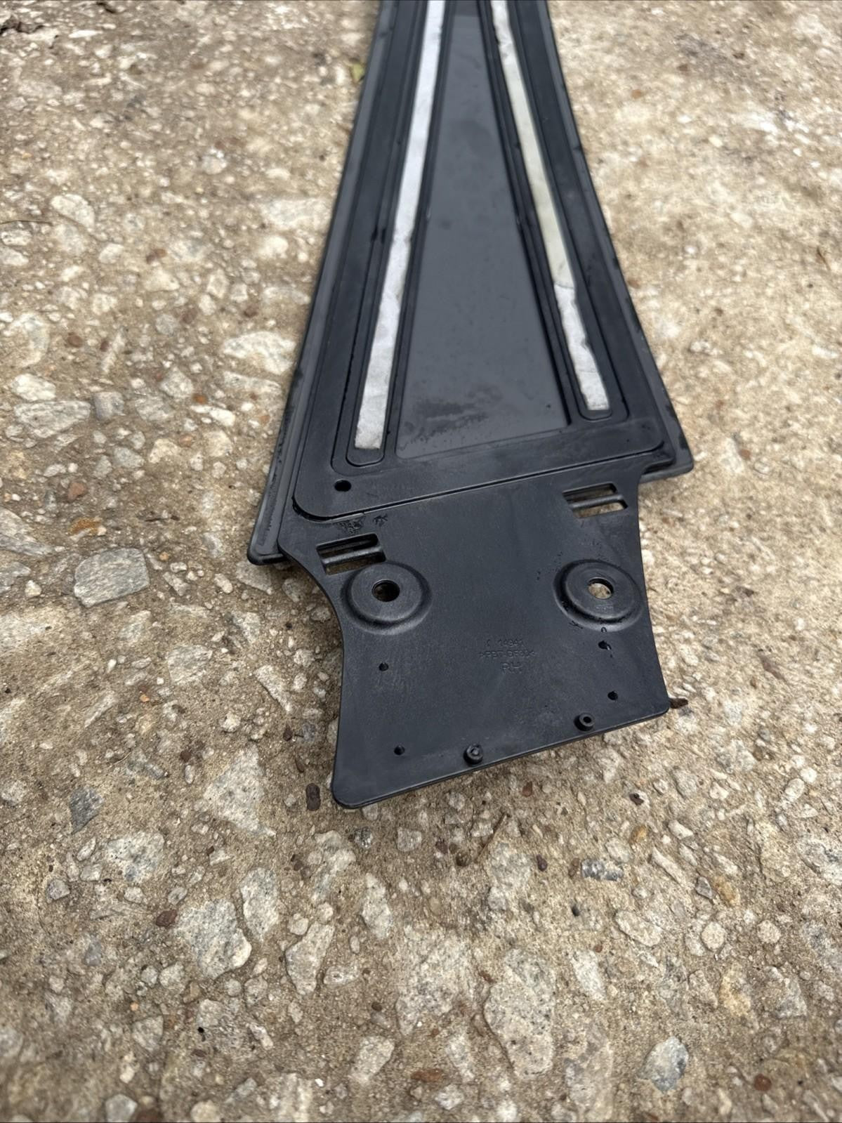 ♦️2012 - 2020 TESLA MODEL S FRONT RIGHT SIDE B-PILLAR TRIM OEM, 1004535-00-B
