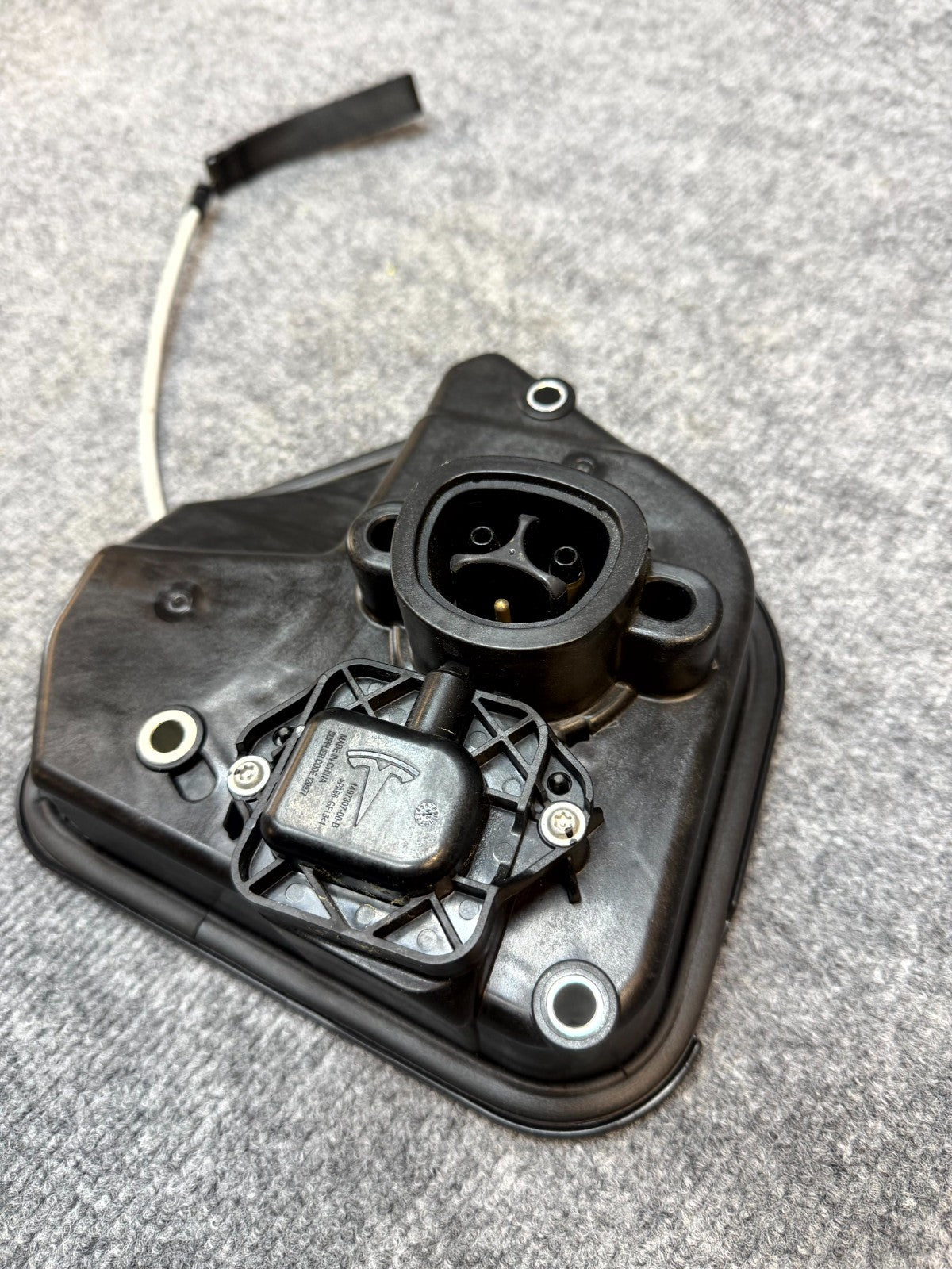 2017 - 2024 TESLA MODEL 3 Y CHARGE CHARGING PORT INLET SOCKET OEM, 1490374-10-E
