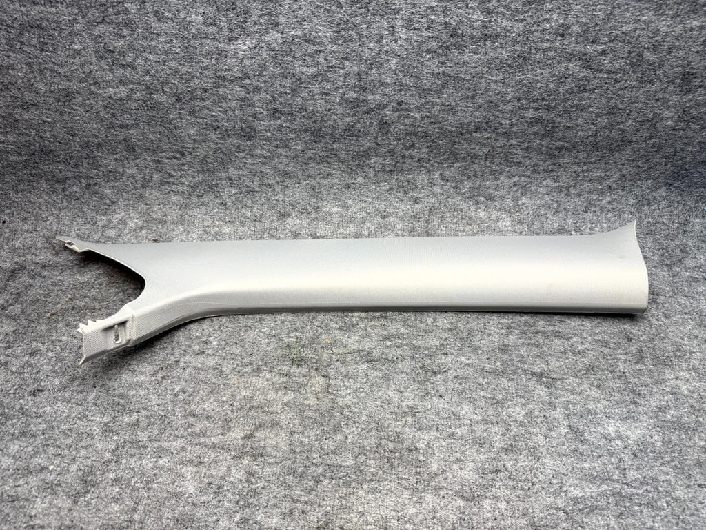 ♦️2017-2023 TESLA MODEL 3 FRONT RIGHT WINDSHIELD A PILLAR TRIM OEM, 1086241-91-J