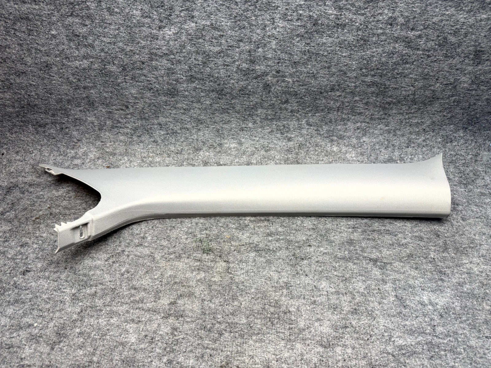 ♦️2017-2023 TESLA MODEL 3 FRONT RIGHT WINDSHIELD A PILLAR TRIM OEM, 1086241-91-J
