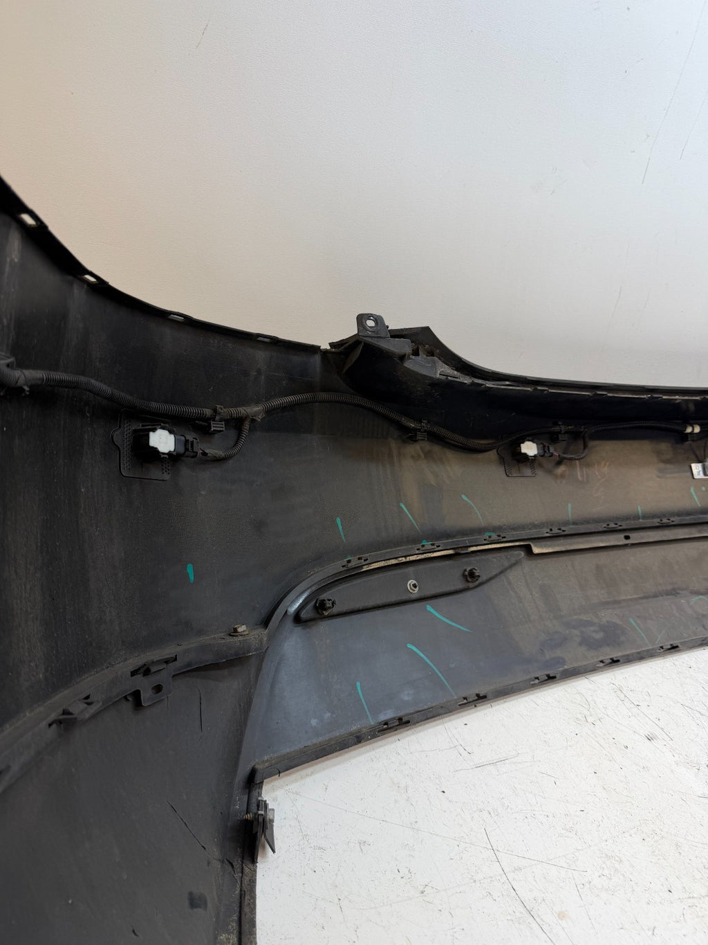 2016-2020 Tesla Model X Rear Bumper Cover Complete OEM 1058354-00-D