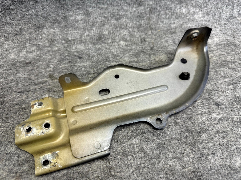 ♦️17-23 TESLA MODEL 3 FRONT RIGHT SIDE FENDER SUPPORT BRACKET OEM, 1092305-00-B
