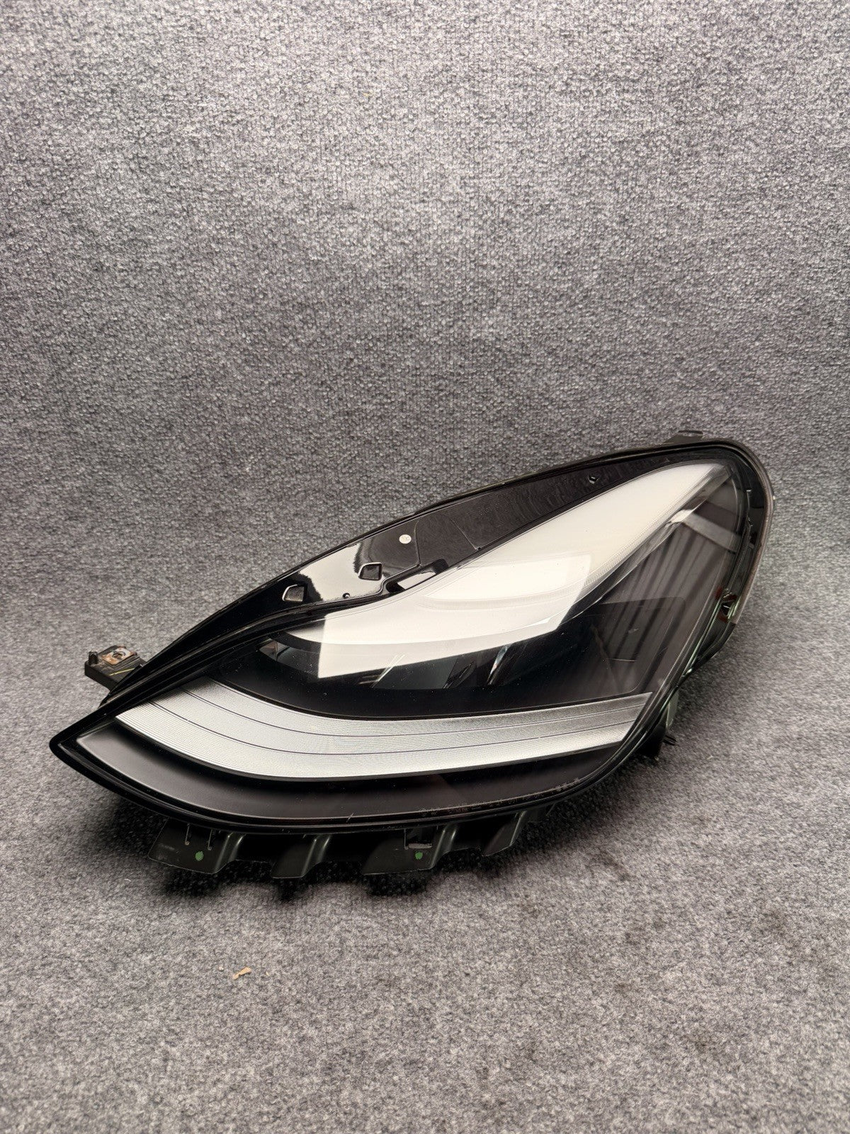2021-2023 TESLA MODEL 3 Y LEFT HEADLIGHT MATRIX LED DRIVER HEAD LIGHT SCRATCHED
