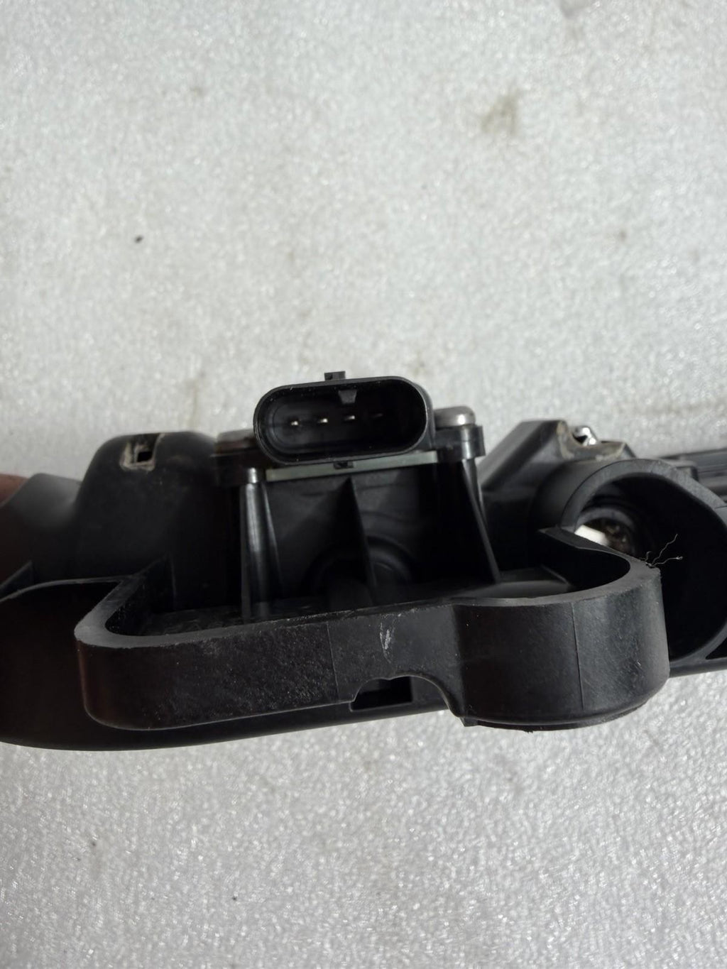 ♦️2017-2023 TESLA MODEL 3 REAR LEFT SIDE EXTERIOR DOOR HANDLE OEM, 1081831-00-J