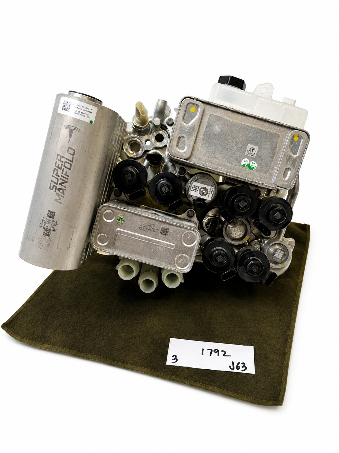 2020-2023 Tesla Model 3 Supermanifold Refrigerant Chiller w/ Coolant Reservoir