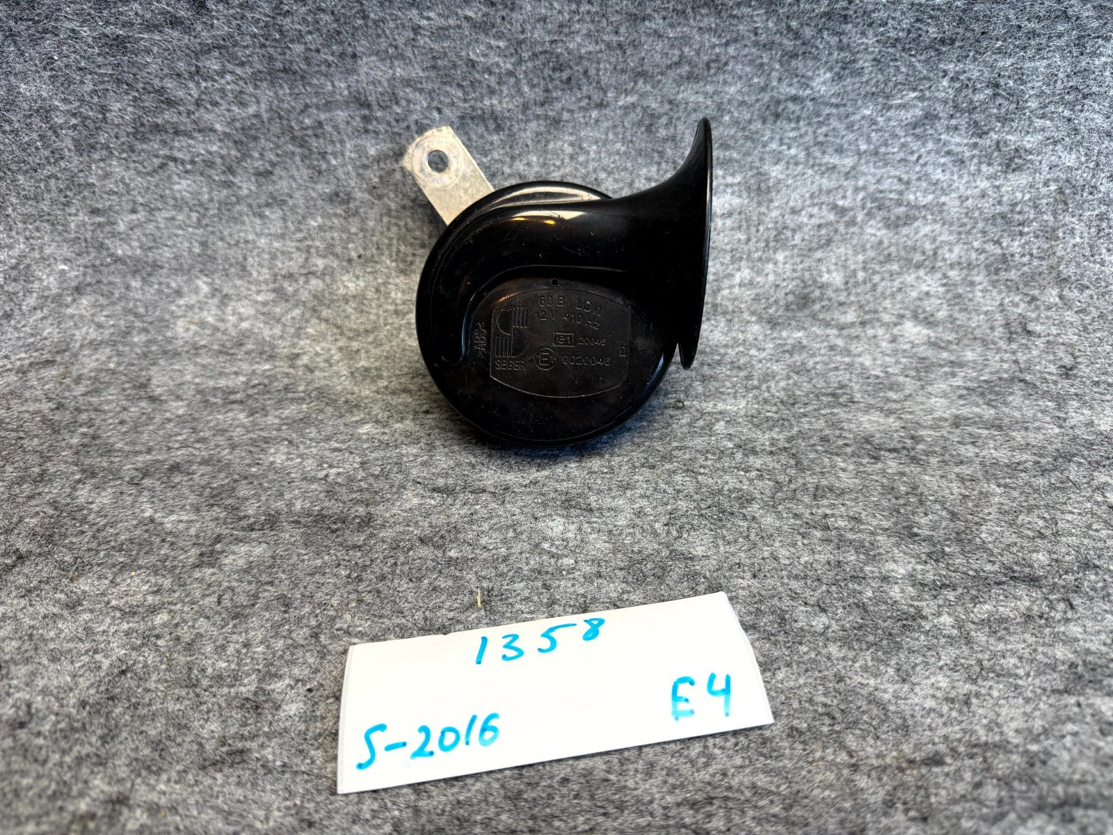 ♦️2012 – 2020 TESLA MODEL S HIGH PITCH TONE HORN WITH BRACKET OEM, E1 0020046