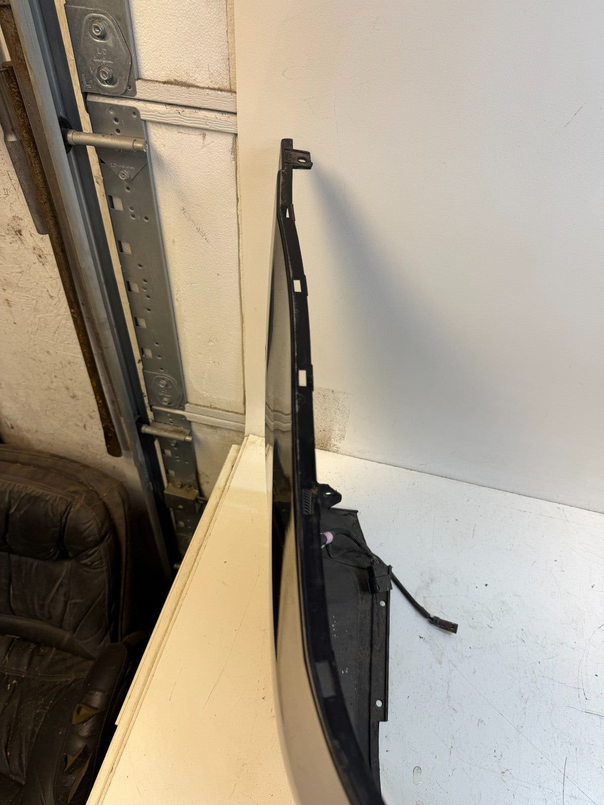 2016-2020 Tesla Model X Rear Bumper Cover Complete OEM 1058354-00-D