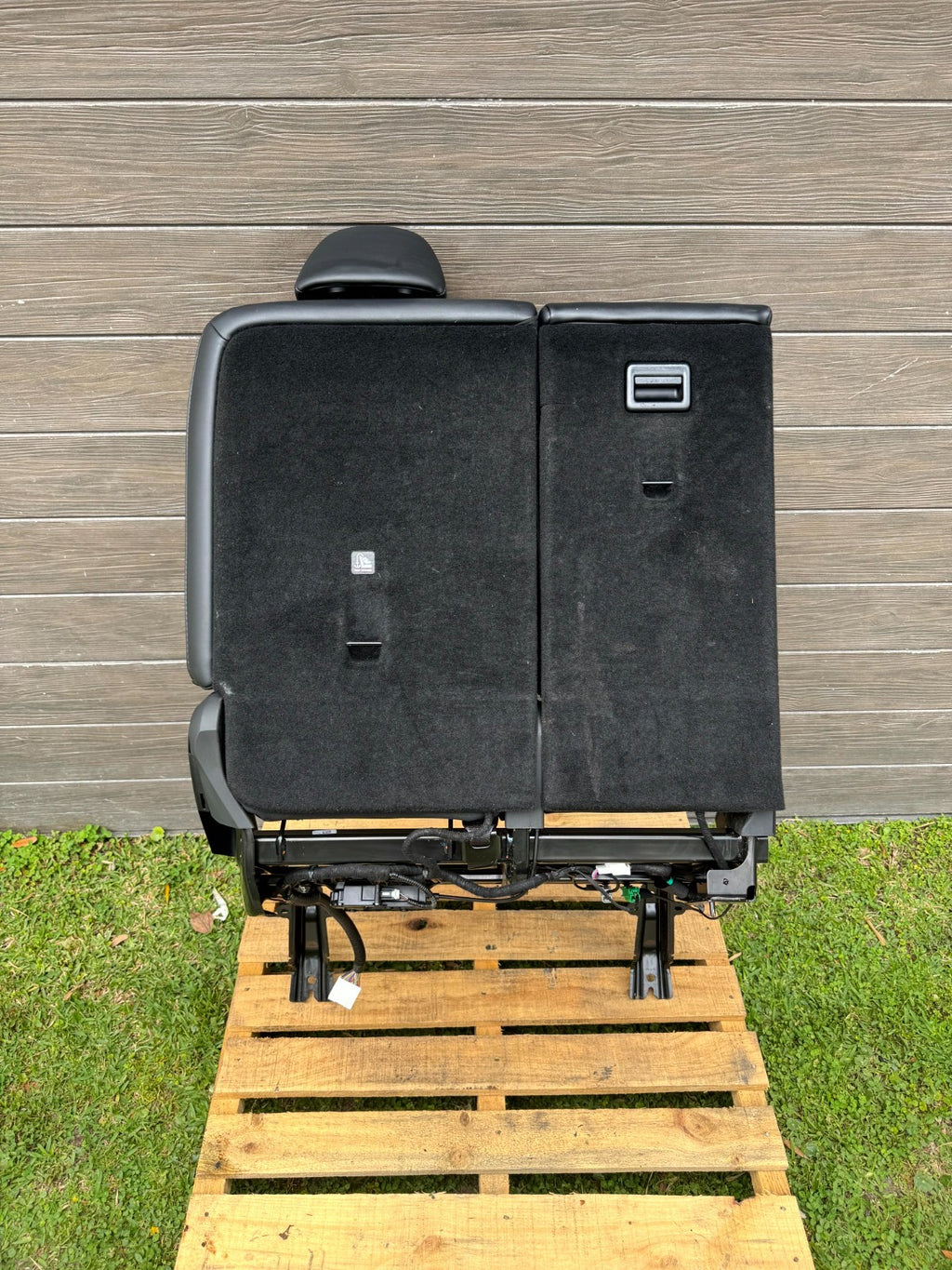 2020-2024 TESLA MODEL Y REAR LEFT UPPER SEAT CUSHION W/ FRAME OEM, 1494833-00-E