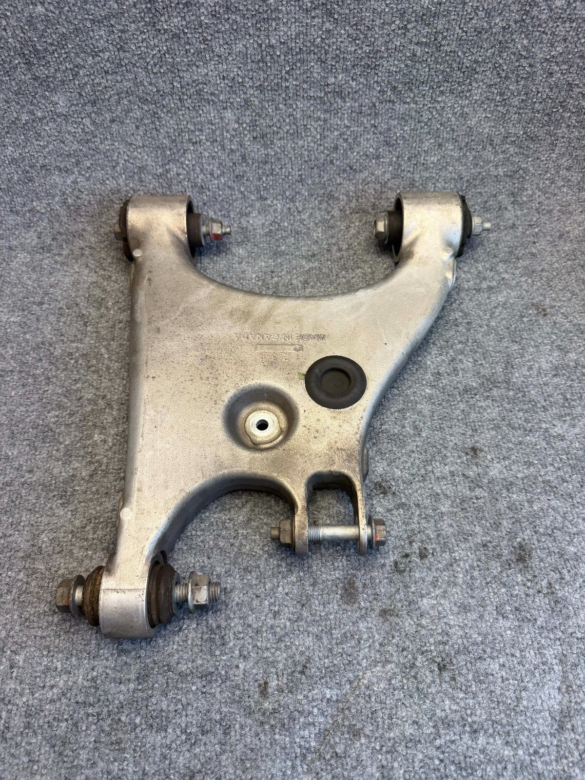 2012 - 2020 TESLA MODEL S REAR LEFT OR RIGHT SIDE LOWER CONTROL ARM OEM