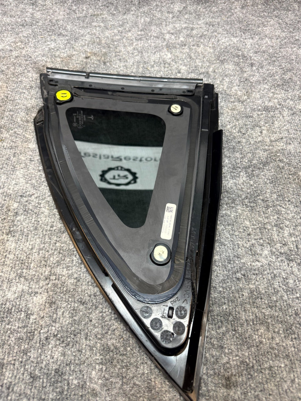 2020 - 2024 TESLA MODEL Y REAR RIGHT SIDE QUARTER WINDOW GLASS OEM, 1495741-00-H