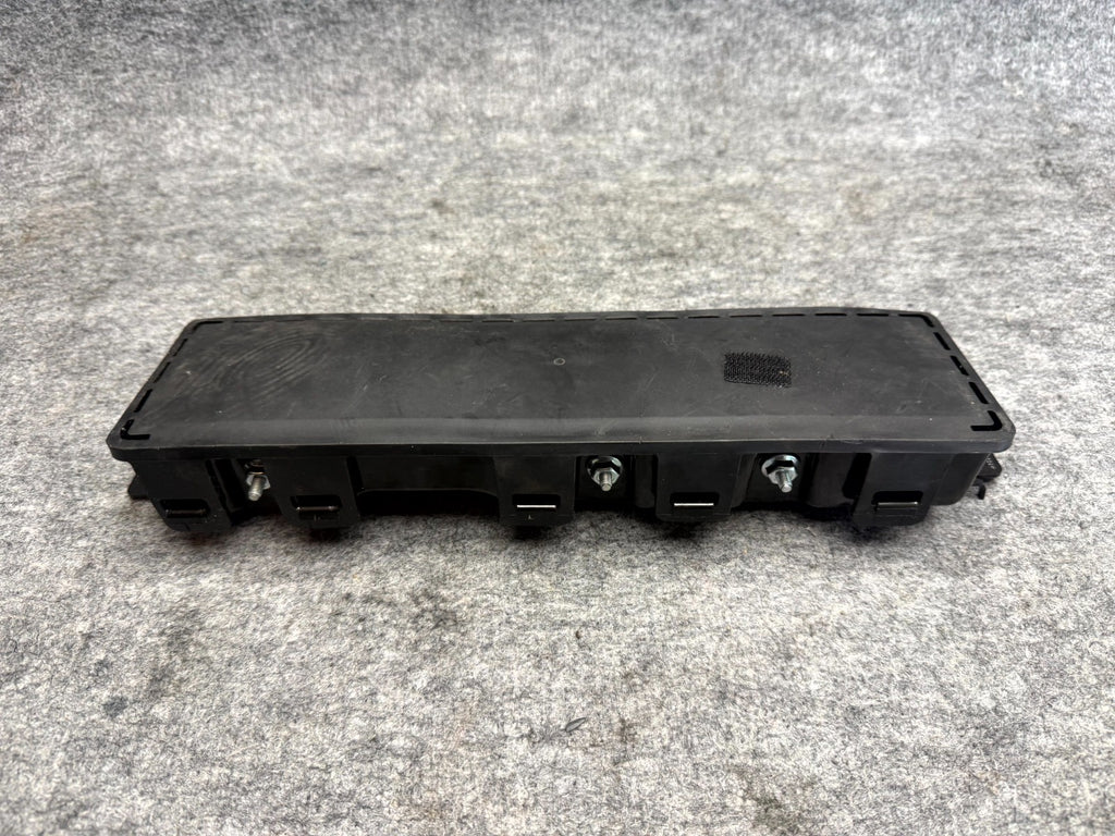 ♦️2012-2016 TESLA MODEL S FRONT RIGHT SIDE KNEE REBAG ASSEMBLY OEM, 1005260-00-G