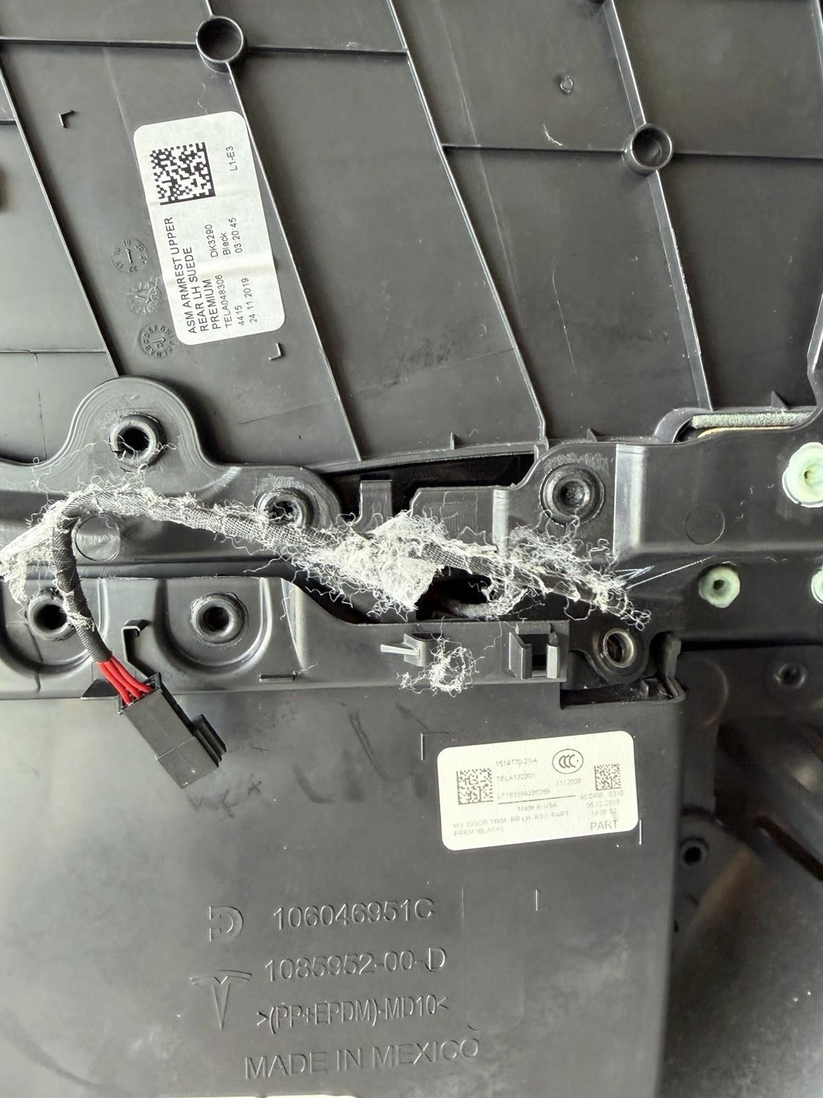 ♦️2017 - 2023 TESLA MODEL 3 REAR LEFT SIDE DOOR PANEL CARD OEM, 1588128-91-B
