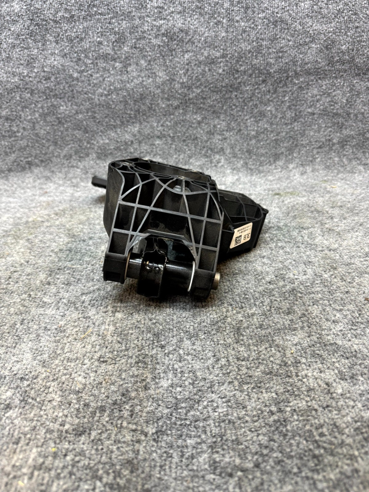 2017 - 2023 TESLA MODEL 3 ACCELERATOR & BRAKE PEDAL ASSEMBLY OEM, 1044691-00-D