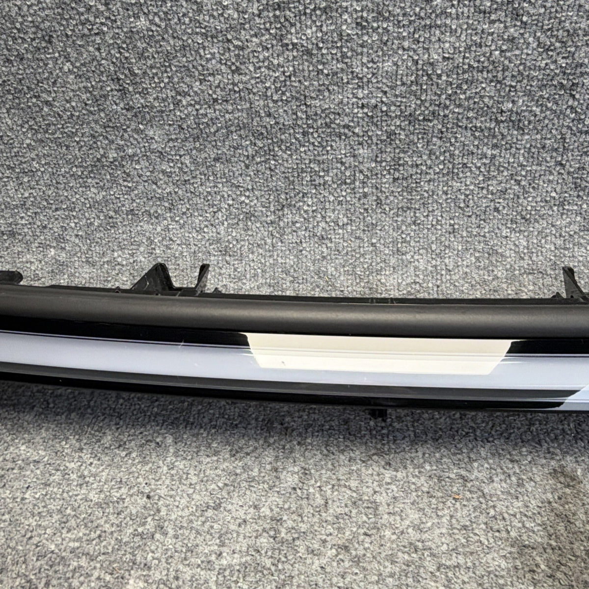 2025-2026 Tesla Model Y Juniper LED DRL Front Center Light Bar OEM 2038294-00-E