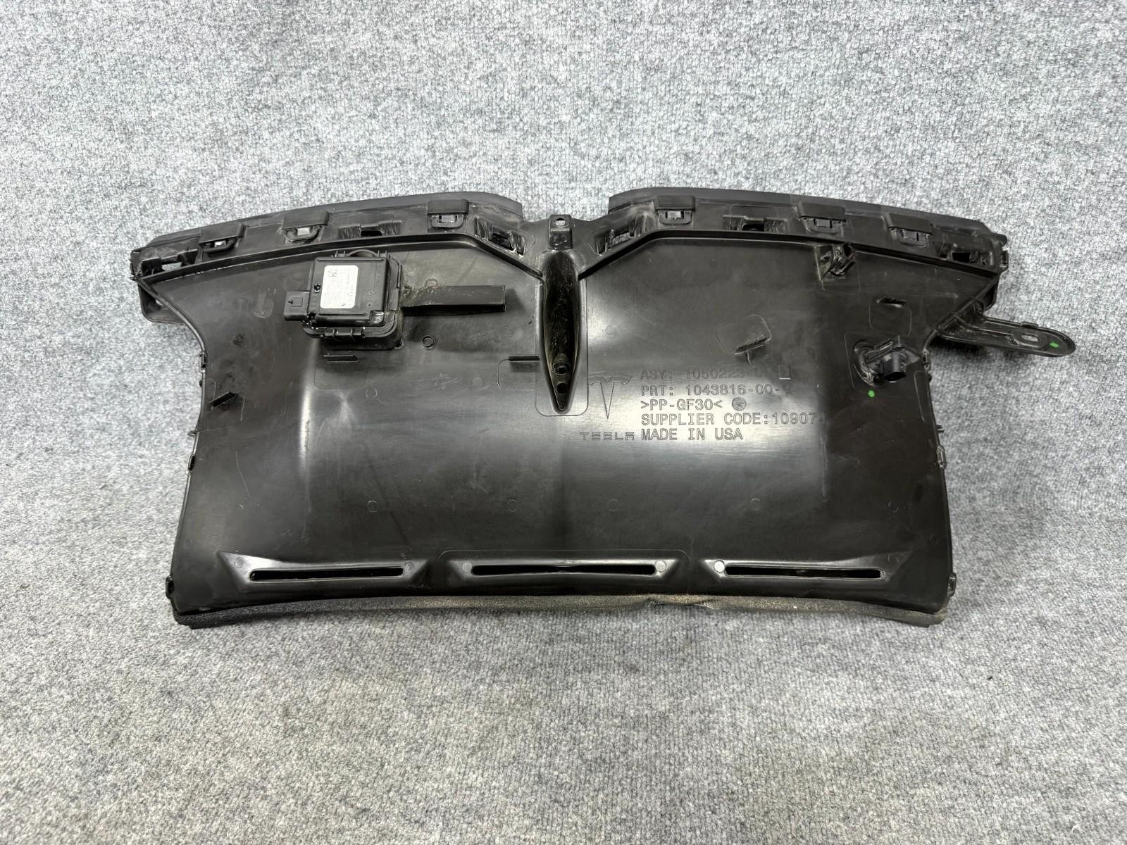2016-2020 Tesla Model X Front Air Intake Grille Nose Duct Seal OEM, 1043816-00-C