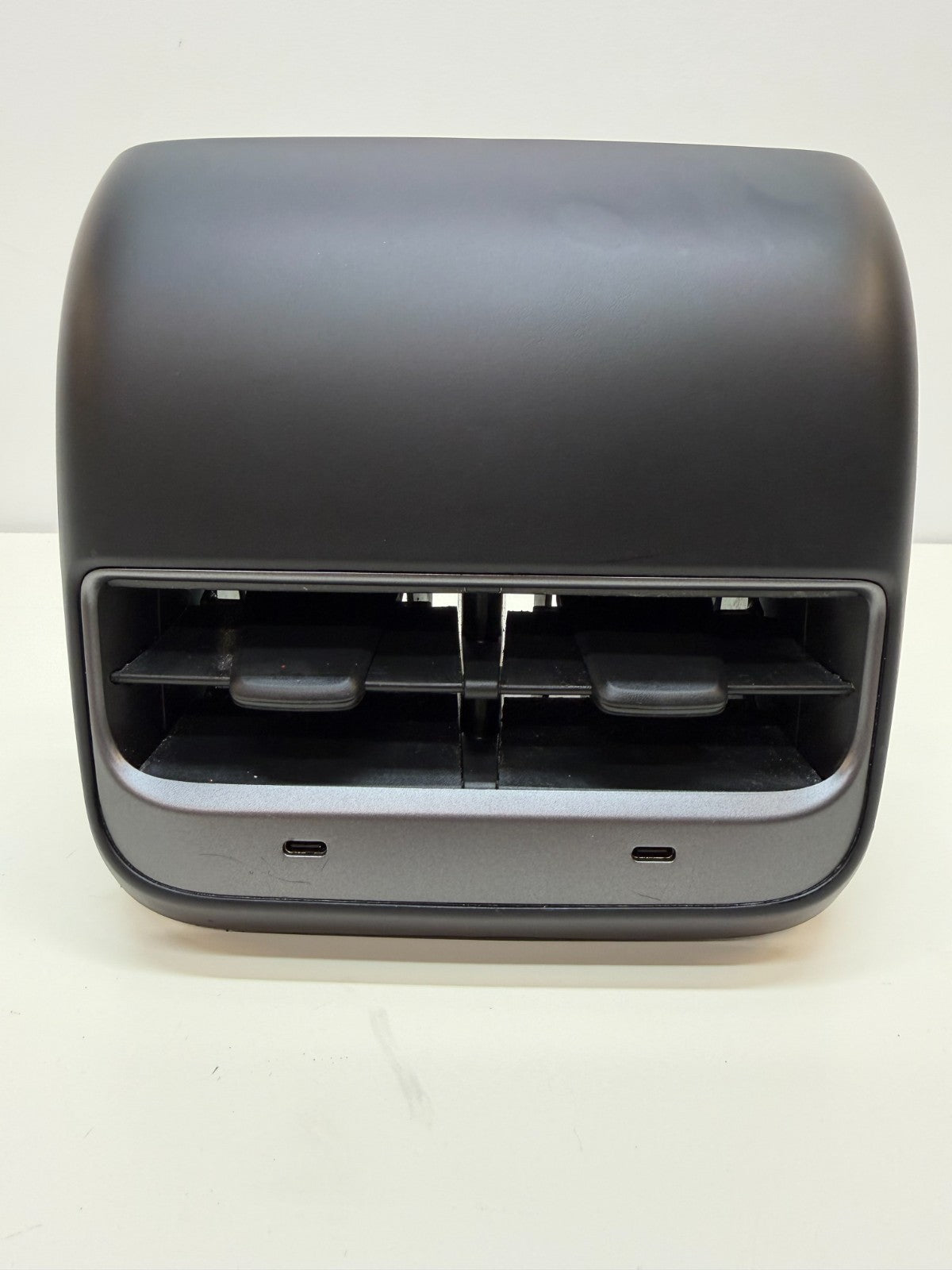2017–2024 Tesla Model 3/Y Rear Console Air Vent Cover w/ USB Module 1111072-00-E