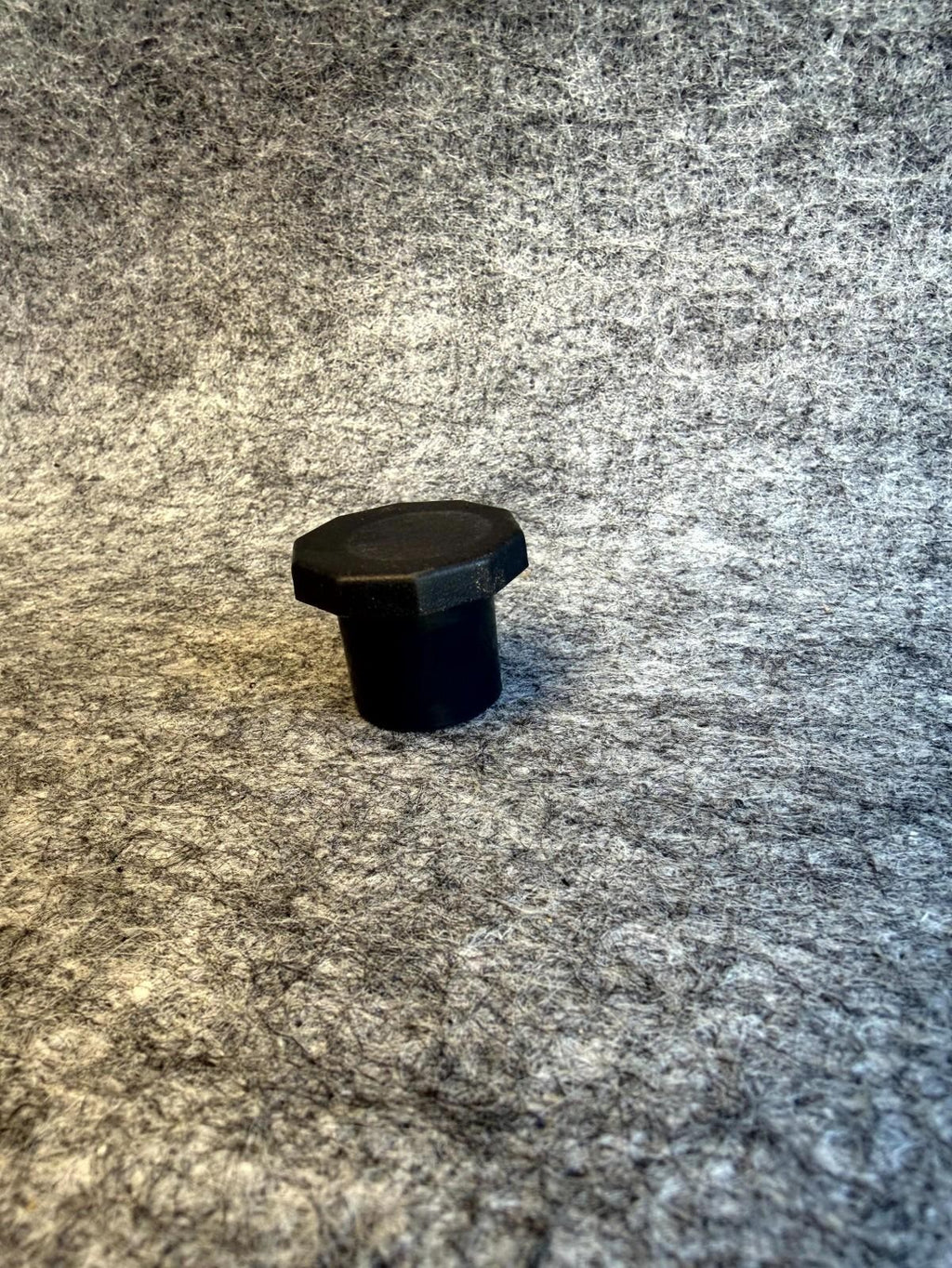 ♦️2017 - 2023 TESLA MODEL 3 REAR TAILGATE TRUNK DAMPER STOPPER OEM, 1111425-00-C