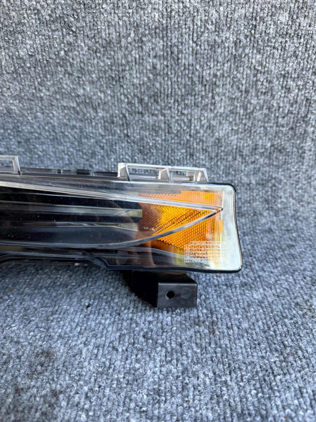 2017-2023 TESLA MODEL 3 FRONT RIGHT SIDE FOG LIGHT LAMP OEM, 1077390-00-F