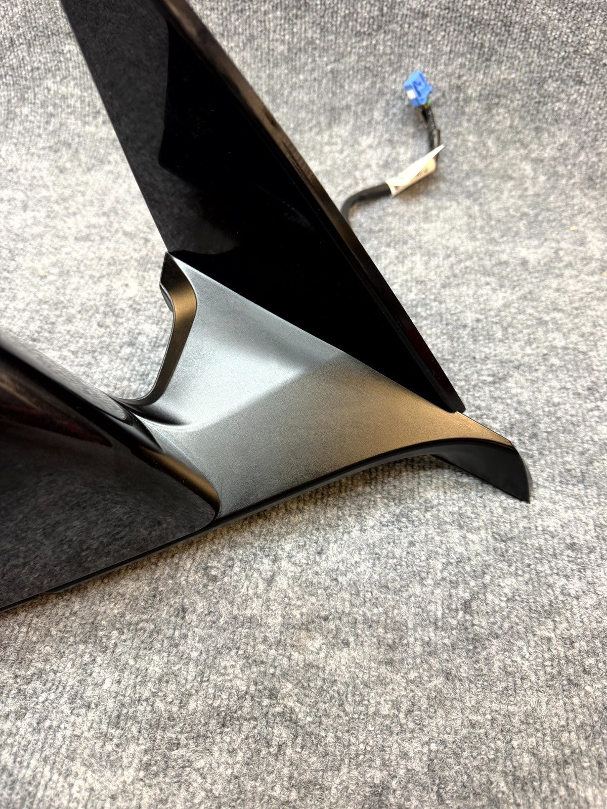 2021 - 2024 TESLA MODEL  Y FRONT RIGHT SIDE DOOR MIRROR OEM, 1594112-00-D