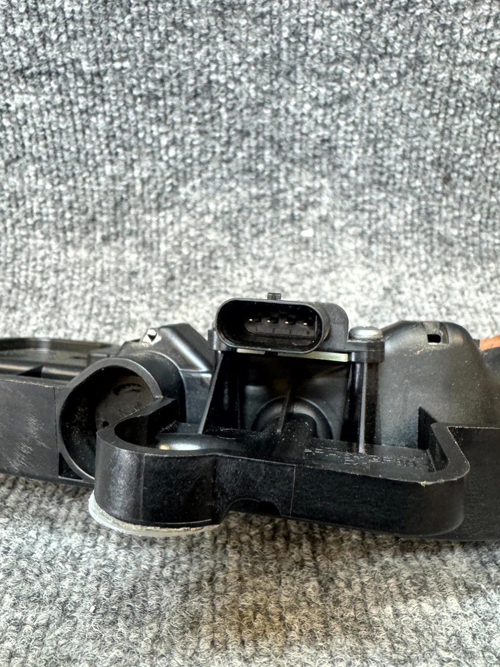 2017-2023 TESLA MODEL 3 FRONT RIGHT SIDE DOOR HANDLE OEM, 1081832-99-F