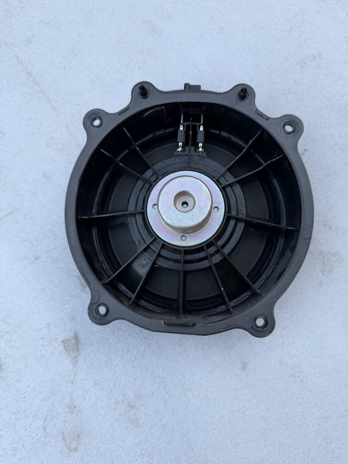 ♦️17-25 TESLA MODEL 3 M3 FRONT DOOR AUDIO WOOFER SPEAKER 200MM OEM, 1079744-00-E