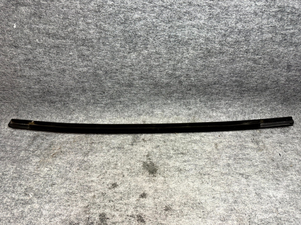 ♦️17-23 TESLA MODEL 3 REAR RIGHT DOOR WINDOW OUTER BELT MOLDING OEM, 108074600F