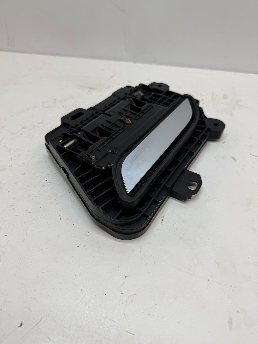 2016-2020 Tesla Model S Rear Left Driver Side Exterior Door Handle 1100299-00-A