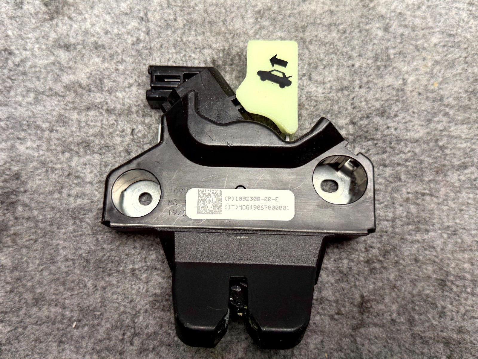 ♦️2017–2023 TESLA MODEL 3 TRUNK LOCK LATCH ACTUATOR MECHANISM OEM, 1092308-00-E