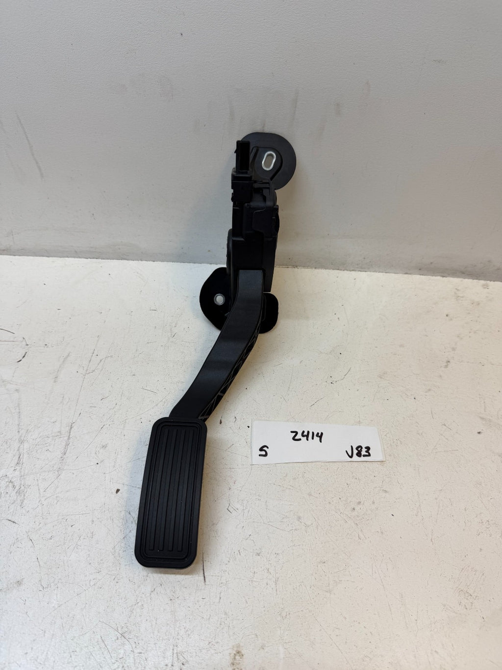 2012-2020 Tesla Model S MS Accelerator Throttle Pedal Assembly BE5C 9F836-AA