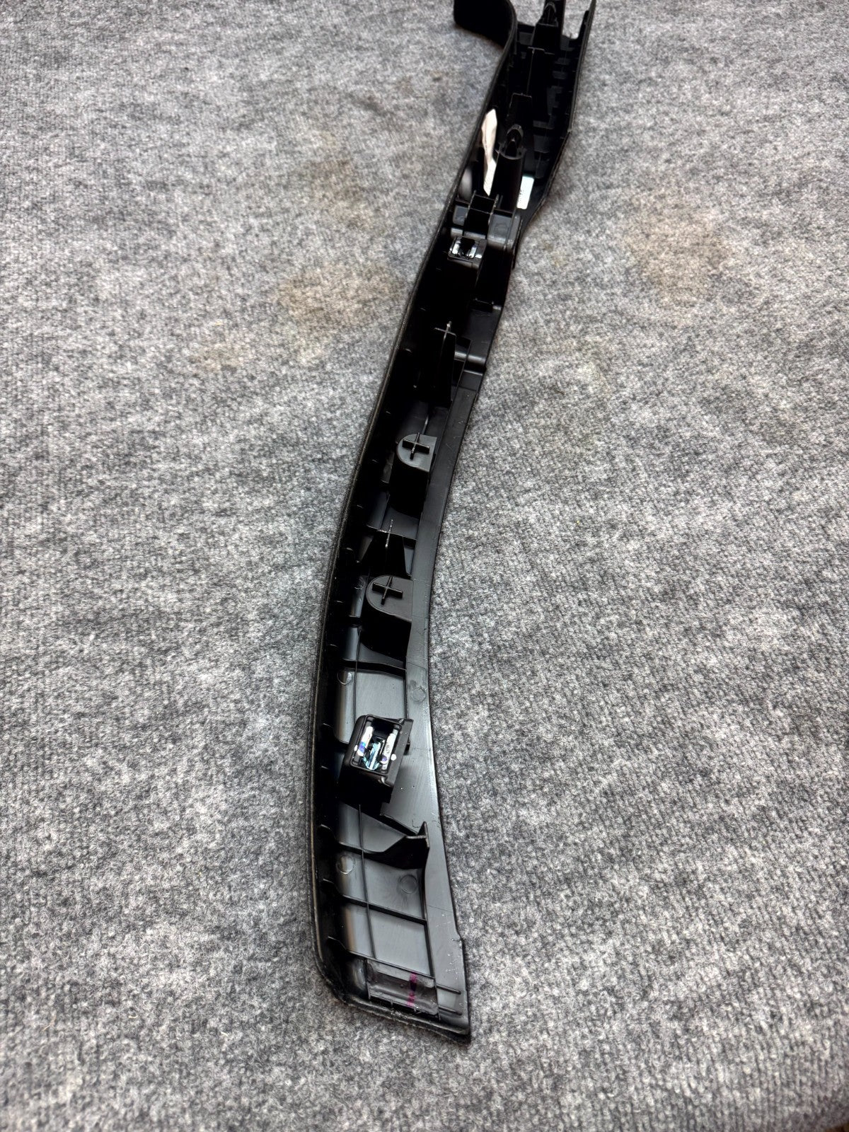 2020-2024 TESLA MODEL Y REAR RIGHT SIDE TRUNK FLOOR TRIM COVER OEM, 1641266-00-D