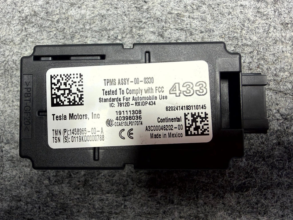 ♦️17-23 TESLA MODEL 3 TIRE PRESSURE MONITORING CONTROL MODULE OEM, 1458965-00-A