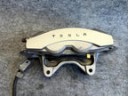 ♦️17-23 TESLA MODEL 3 FRONT LEFT BRAKE CALIPER W/ BRAKE HOSE LINE OEM, 104462100
