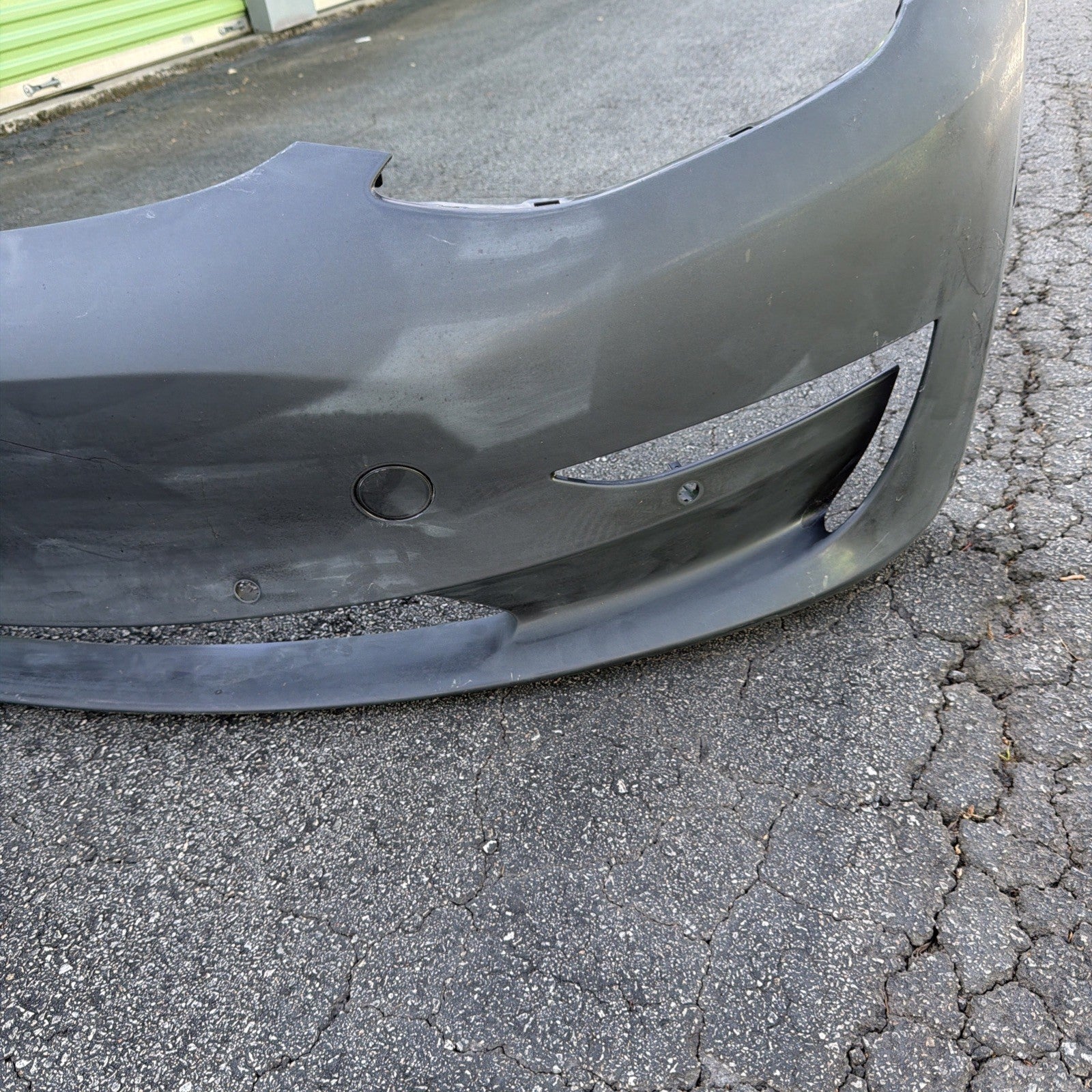OEM 2019-2023 Tesla Model 3 Front Bumper Cover Assembly w/sensors 1084168-S0-E