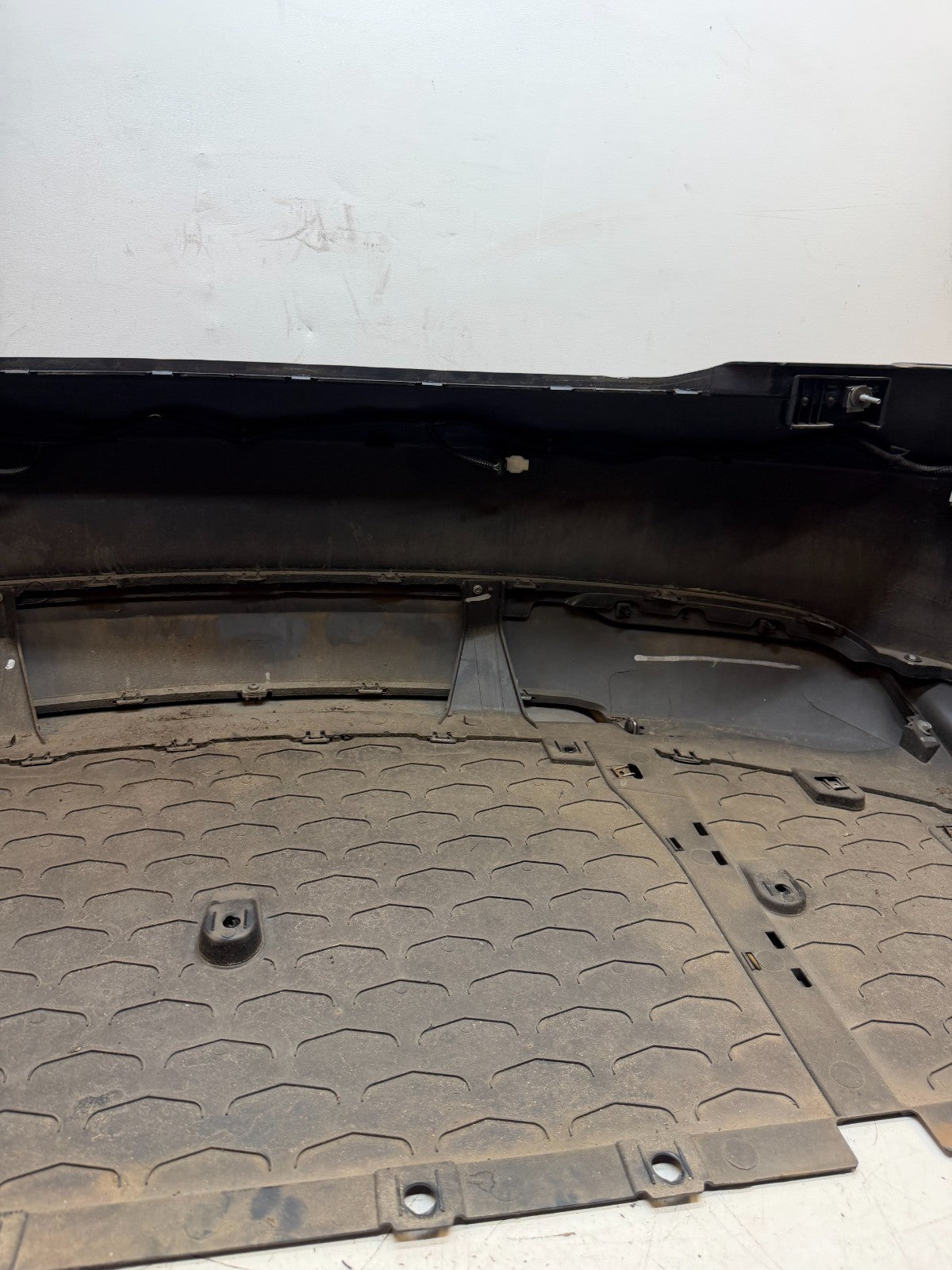 2012 - 2015 TESLA MODEL S REAR BUMPER COVER FASCIA OEM 6008179-00-D