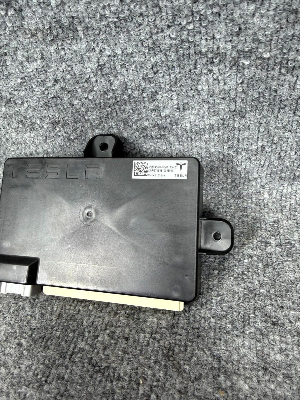 2016-2020 Tesla Model X Rear Left Falcon Door Control Module OEM, 1045490-00-H