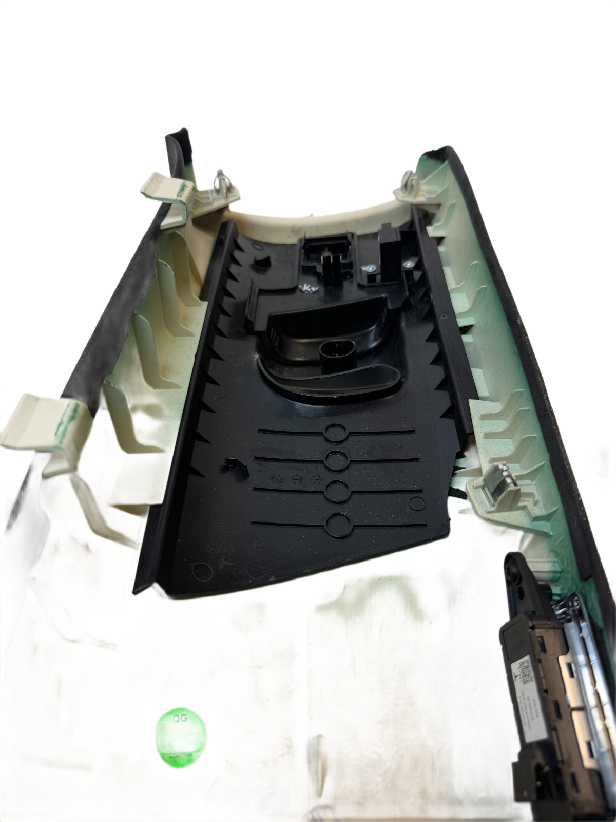 2015 - 2021 Tesla Model X Driver Side B-Pillar Upper Trim OEM 1035951-04-D
