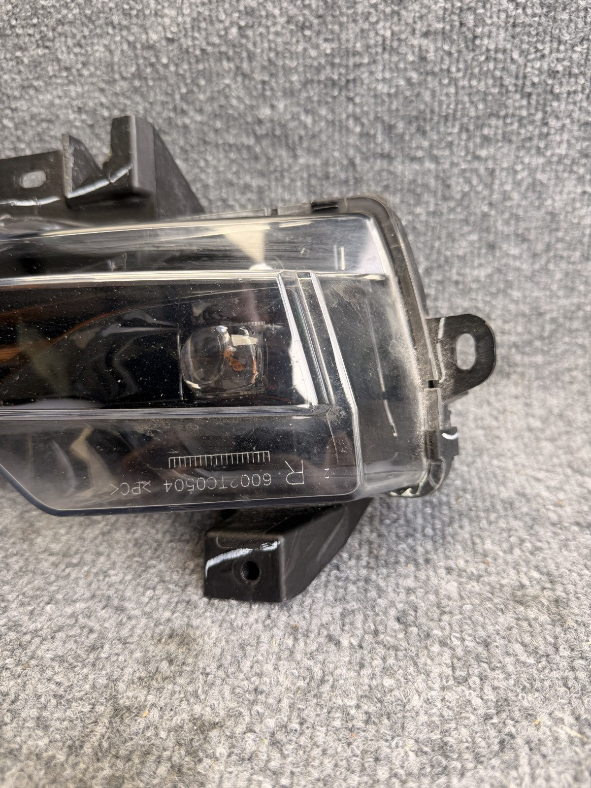 2017 - 2024 TESLA MODEL Y/3 FRONT RIGHT SIDE FOG LIGHT ASSY OEM, 1077392-00-f