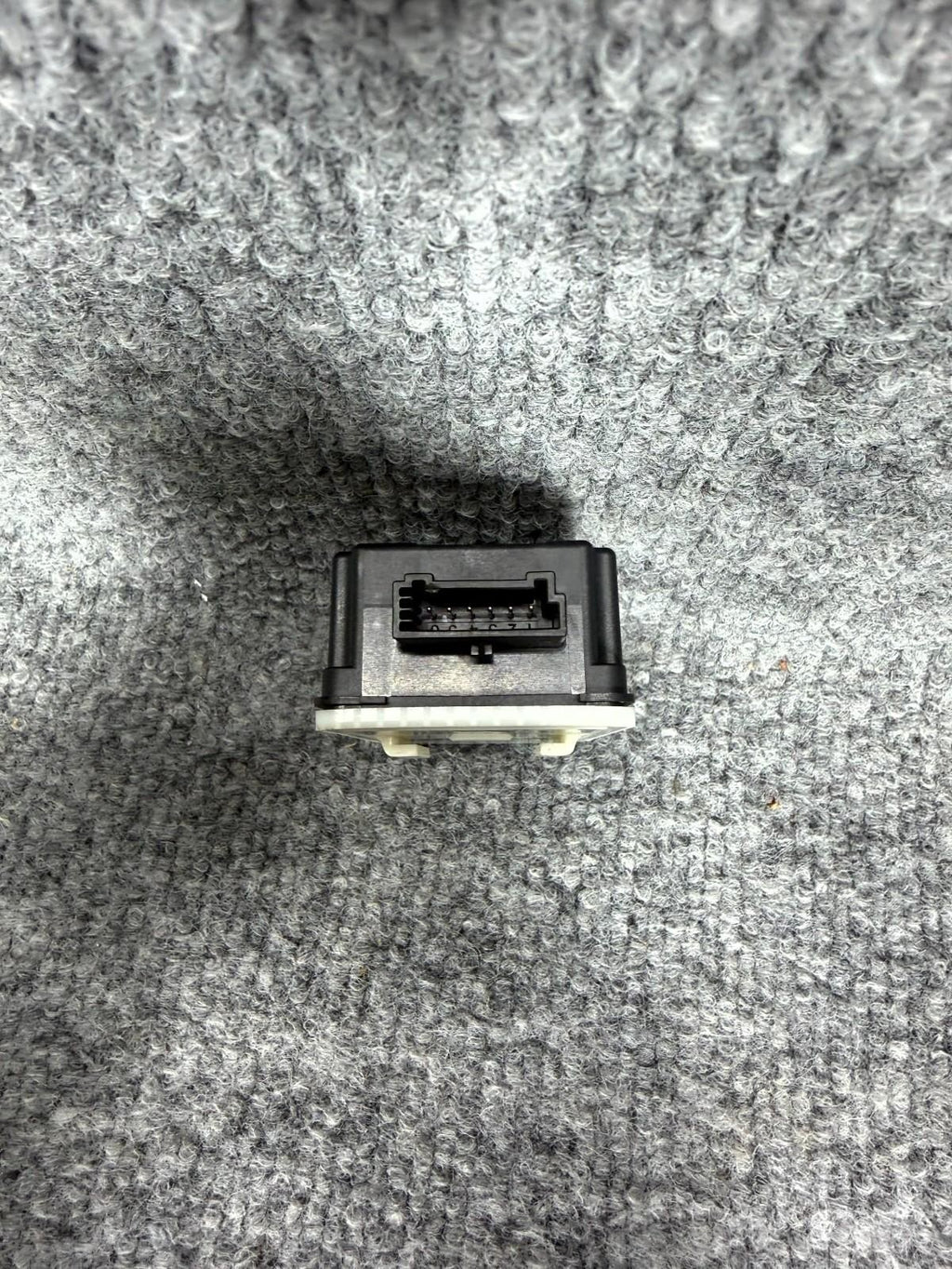 2016-2020 Tesla Model X Tire Pressure Control Module TPMS OEM, 1034601-00-D