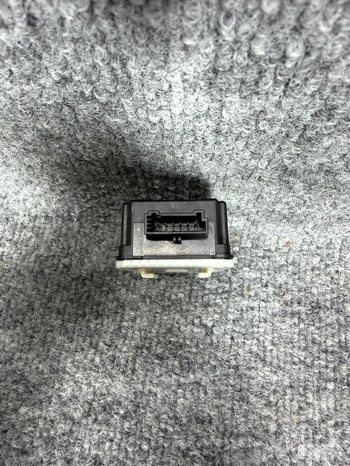 2016-2020 Tesla Model X Tire Pressure Control Module TPMS OEM, 1034601-00-D