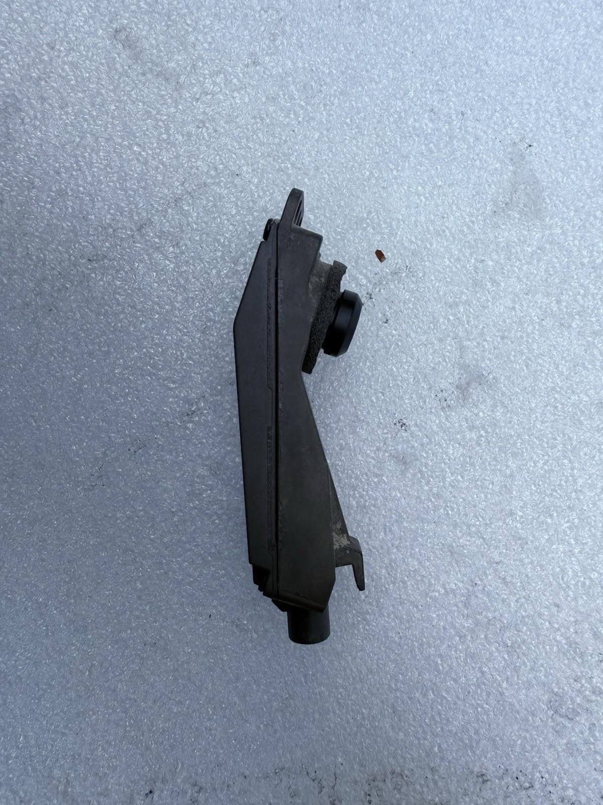 ♦️16-20 Tesla Model X RIGHT B-PILLAR EXTERIOR MOUNT CAMERA OEM, 1069104-00-D