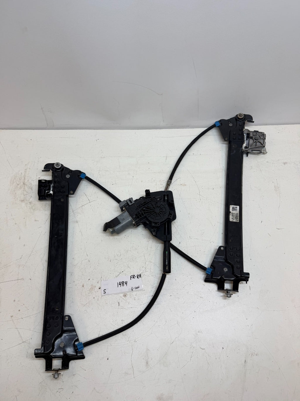 12-20 Tesla Model S Front Right Door Window Regulator & Motor 6006651-00-G