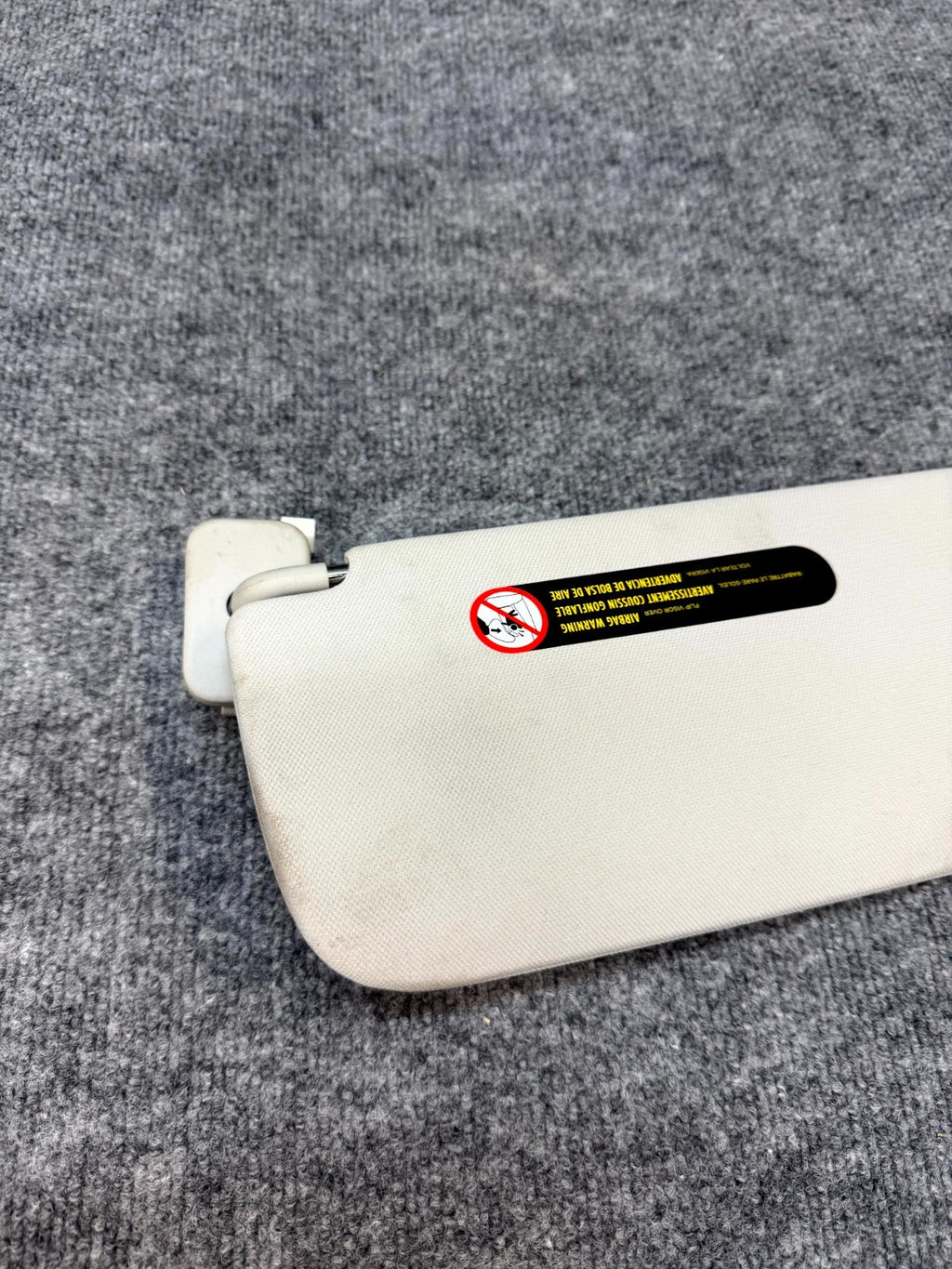 2020 - 2024 TESLA MODEL Y FRONT RIGHT SIDE SUNVISOR SUN VISOR OEM, 1490406-01-B