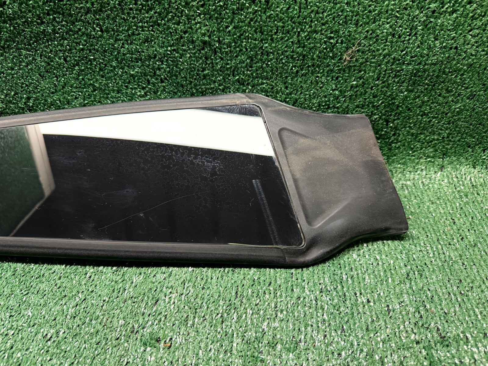♦️20 - 24 TESLA MODEL Y UPPER LEFT SIDE B PILLAR MOLDING TRIM OEM, 1516255-00-D