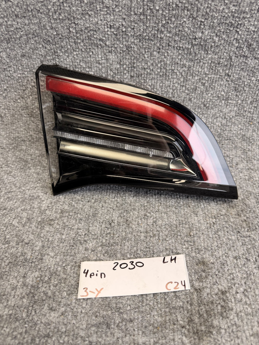 2017-2024 TESLA MODEL 3 Y REAR LEFT SIDE INNER TRUNK TAIL LIGHT OEM 1502088-00-B