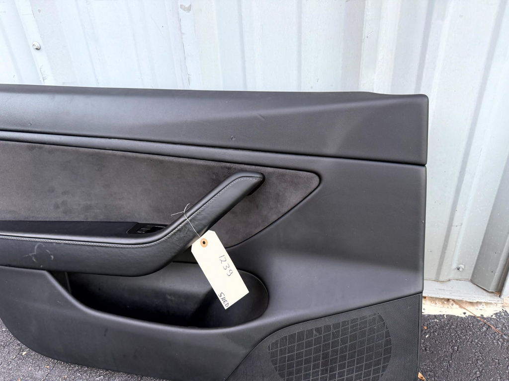 ♦️2017 - 2023 TESLA MODEL 3 FRONT LEFT SIDE DOOR PANEL TRIM OEM, 1593860-00-A
