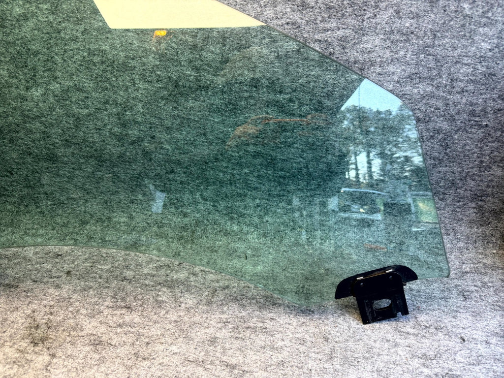 ♦️12-20 TESLA MODEL S FRONT RIGHT SIDE DOOR WINDOW GLASS PANEL OEM, 6006647-00-E