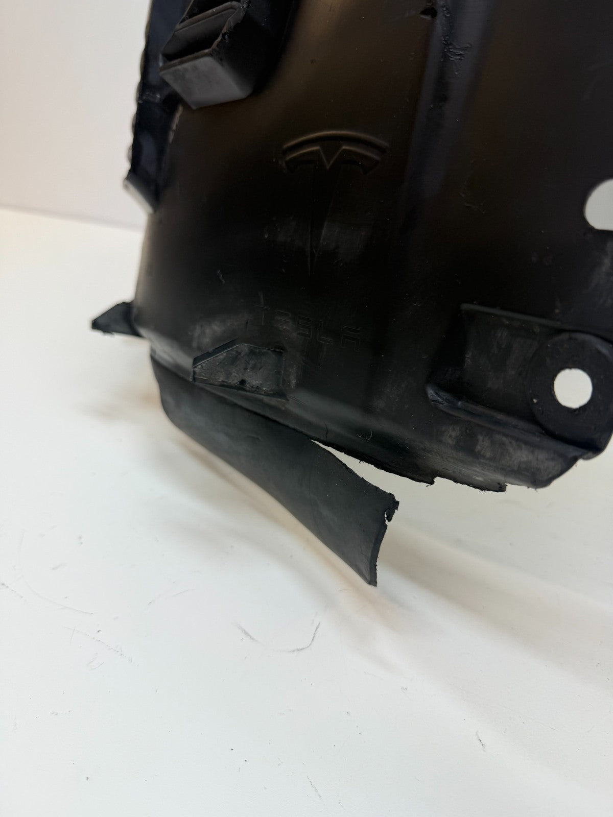 2012-2016 Model S Front Left Wheelhouse Fender Liner Splash Shield 1016285-00-D