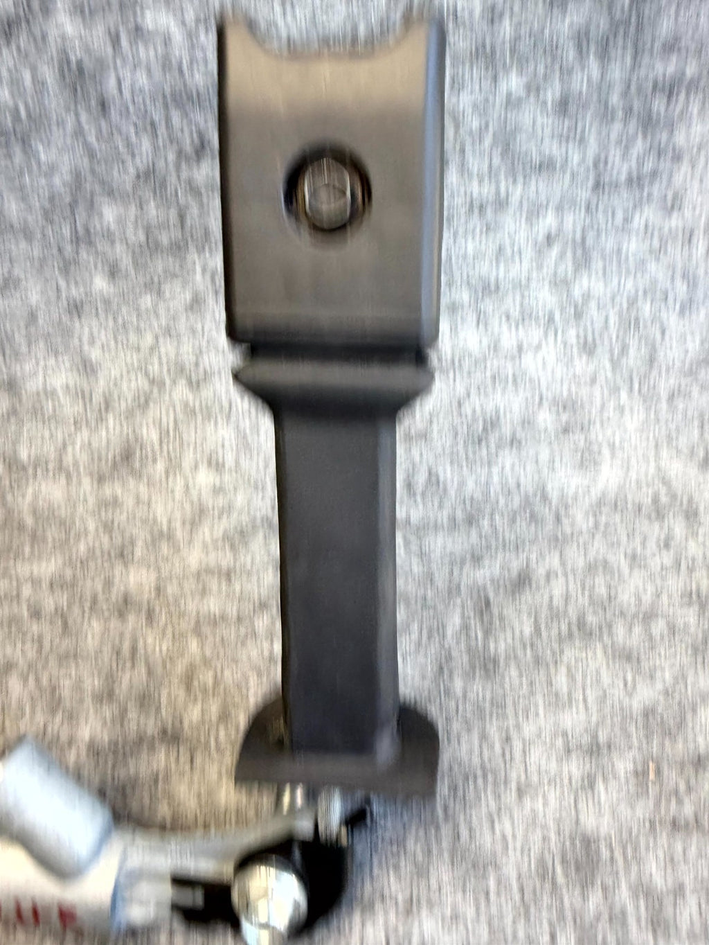 ♦️2016 - 2020 TESLA MODEL S FRONT LEFT SIDE SEAT BELT BUCKLE OEM, P1004532-05-F