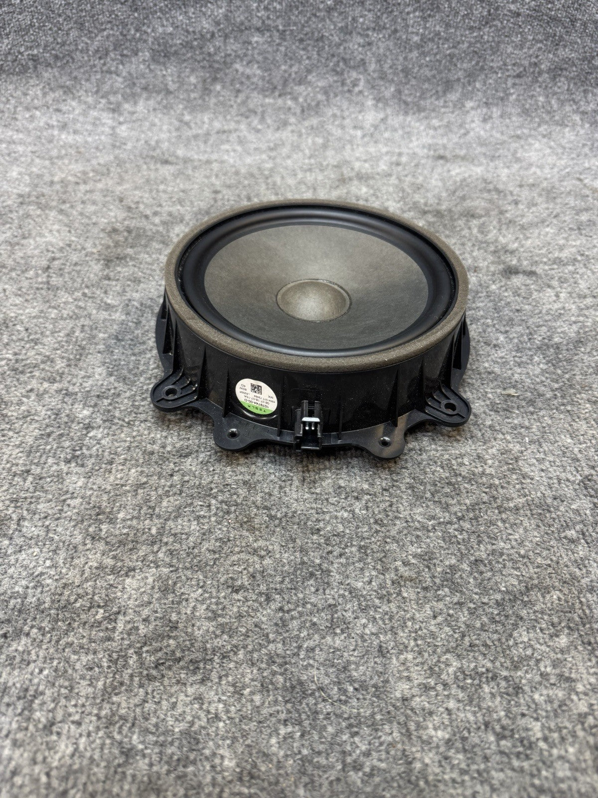 2017-2023 TESLA MODEL Y/3 LEFT FRONT AUDIO SPEAKER 200MM 1079744-00-E OEM